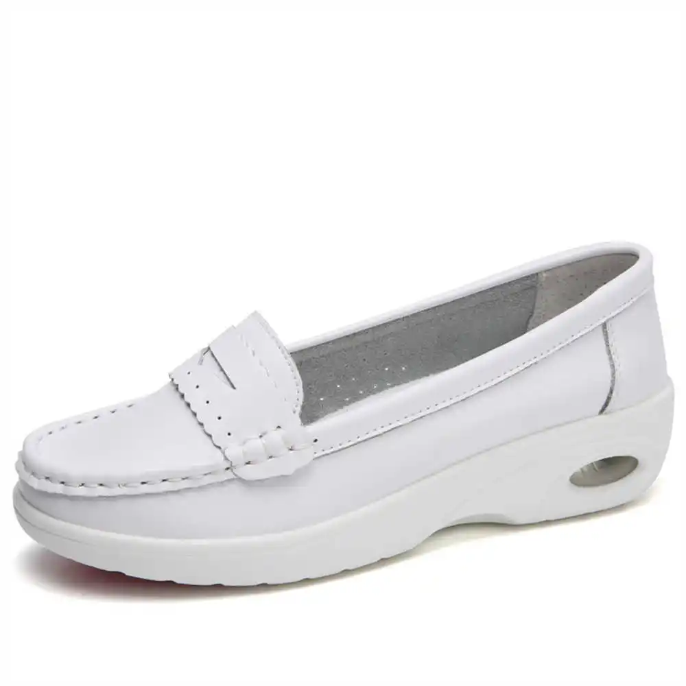 Thick Sole Slipon White Traine - đánh giá và giá Tech Accessories Gift Ideas