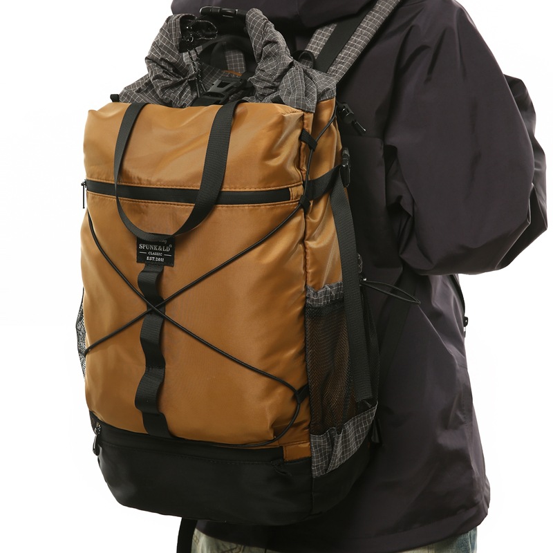 Techwear Style Dual-Use Backpa - đánh giá và giá Tech Accessories Bag