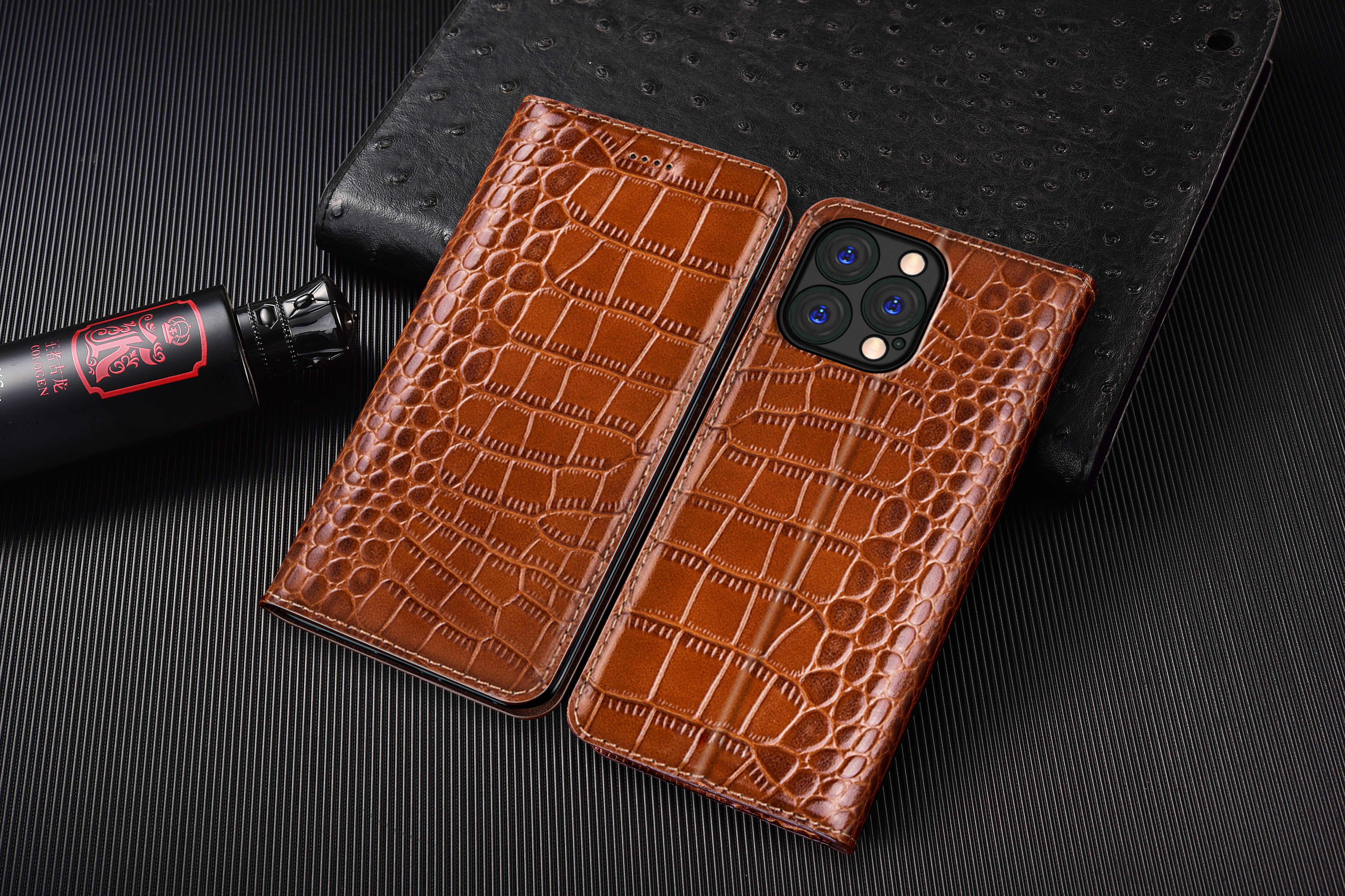 Crocodile Genuine Leather Flip - đánh giá và giá Tech Accessories Apple